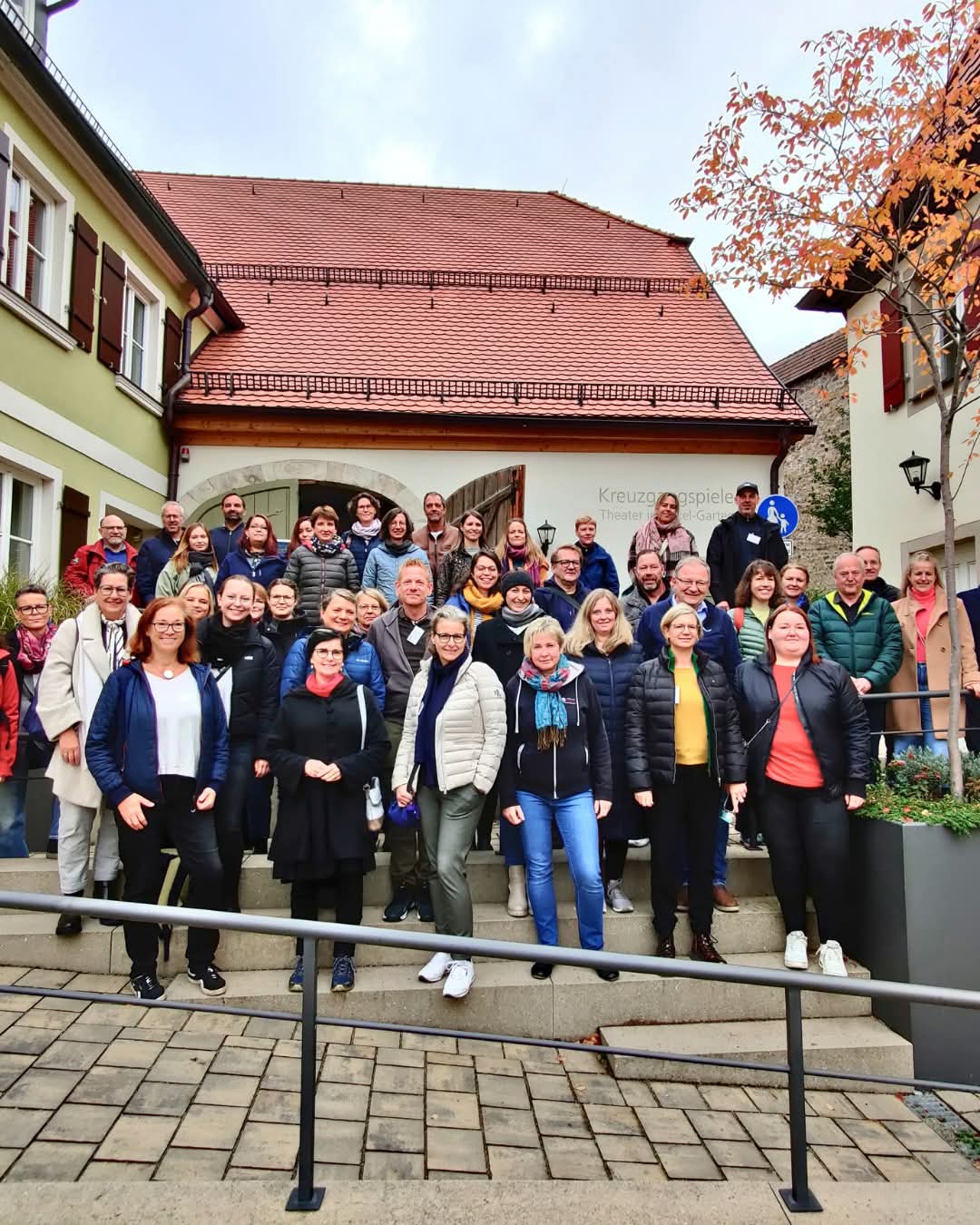 Das Bild zeigt die Exkursionsgruppe in Deutschland.