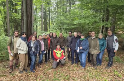 Gruppenbild der Teilnehmerinnen und Teilnehmer